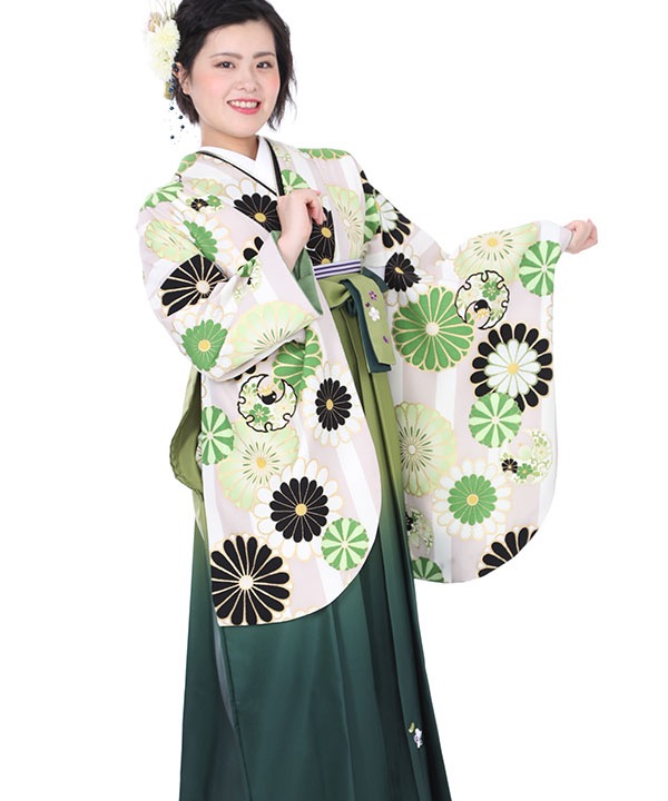 卒業式袴レンタル｜ベージュストライプ着物×緑グラデ刺繍袴