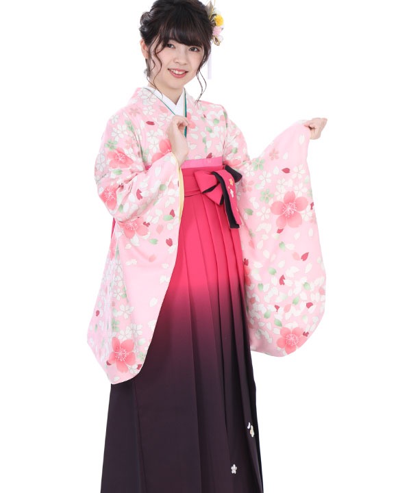 卒業式袴レンタル｜薄桃色桜着物×ピンクグラデ刺繍袴